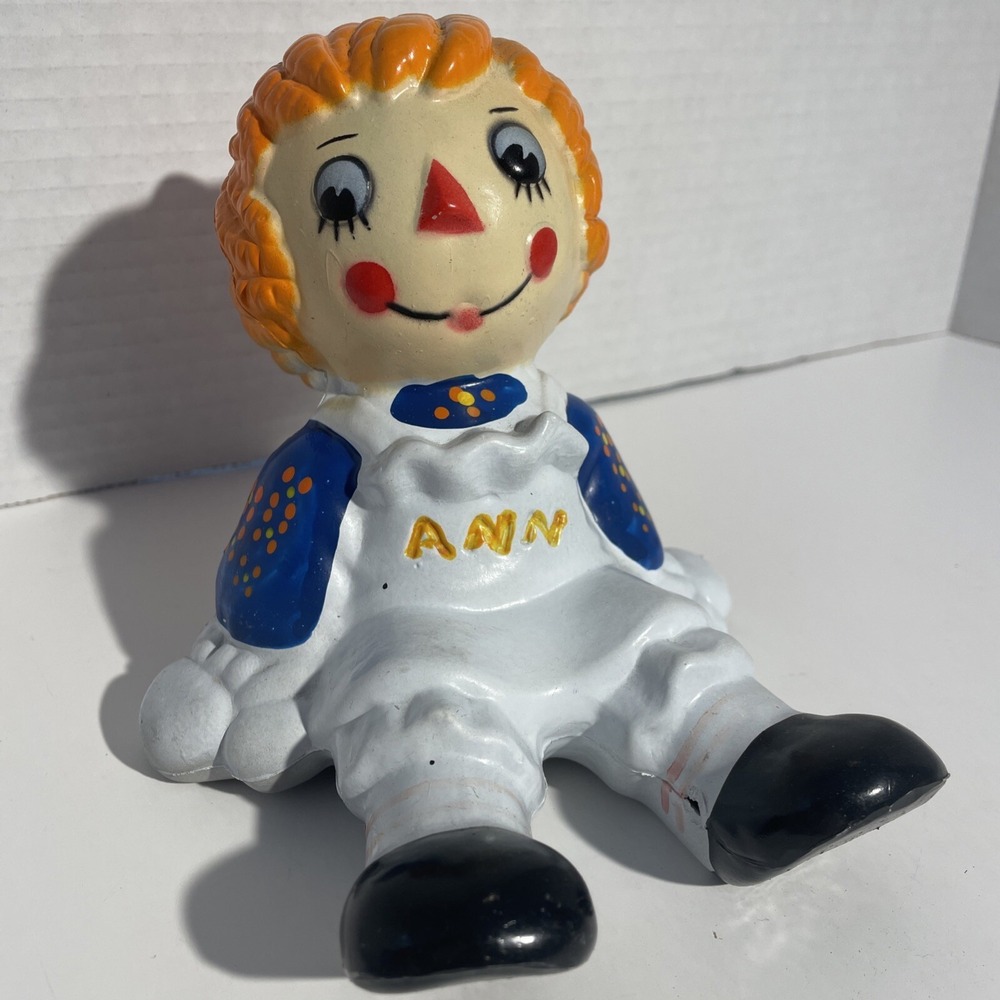 Vintage Raggedy Ann Plastic Bank 1974 Bobb Merrill Co. With Stopper